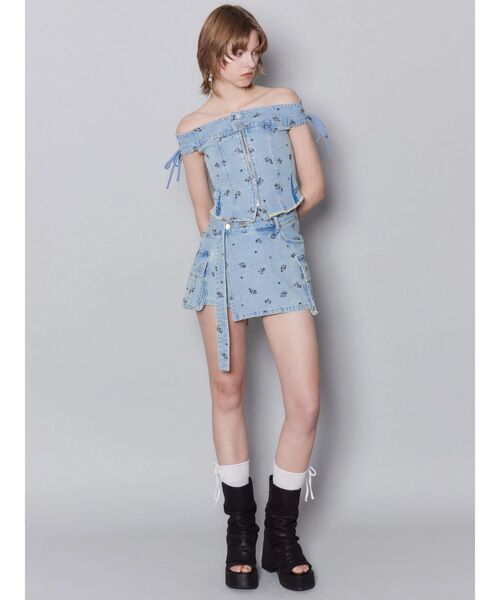 EMODA（エモダ）の「ロングベルトボックスデニムスカート（スカート・レディース・ライトブルー/インディゴブルー/ブラウン・SMALL/MEDIUM）」の6枚目の写真