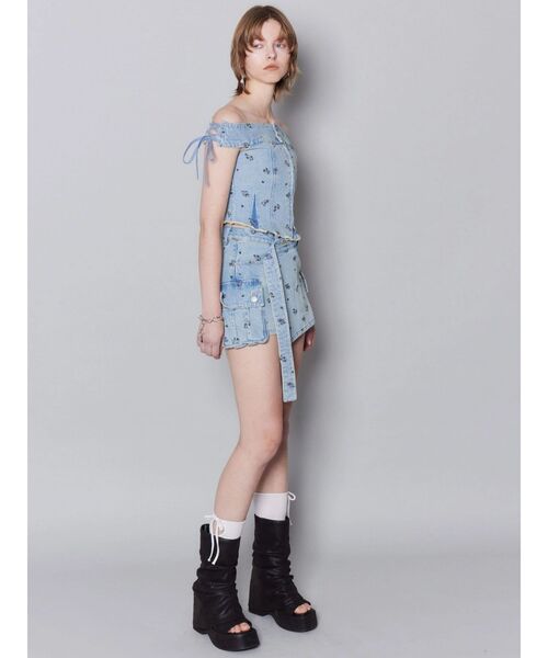 EMODA（エモダ）の「ロングベルトボックスデニムスカート（スカート・レディース・ライトブルー/インディゴブルー/ブラウン・SMALL/MEDIUM）」の7枚目の写真