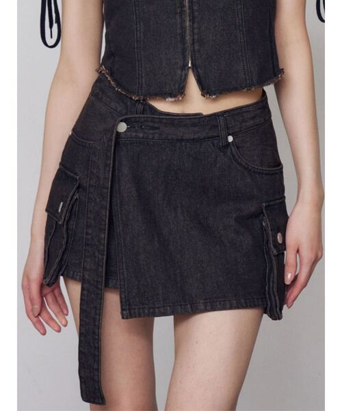 EMODA（エモダ）の「ロングベルトボックスデニムスカート（スカート・レディース・ライトブルー/インディゴブルー/ブラウン・SMALL/MEDIUM）」の11枚目の写真