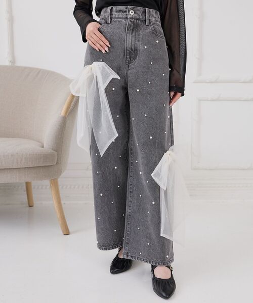 MAJESTIC LEGON(マジェスティックレゴン)の「リボンブローチセットキラキラデニム(デニムパンツ・レディース・サックスブルー/グレー・MEDIUM/SMALL)」の10枚目の写真