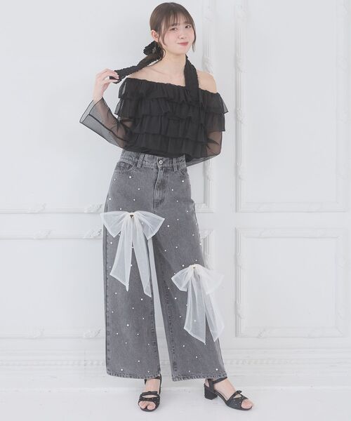 MAJESTIC LEGON(マジェスティックレゴン)の「リボンブローチセットキラキラデニム(デニムパンツ・レディース・サックスブルー/グレー・MEDIUM/SMALL)」の13枚目の写真