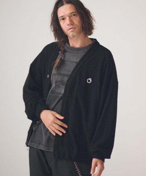 ADAM PATEK(アダムパテック)の「mcg3779-washed cotton pile raw-edge cardigan カーディガン(AP2614017)(カーディガン/ボレロ・メンズ・アイボリー/ブラック・2/1)」の1枚目の写真