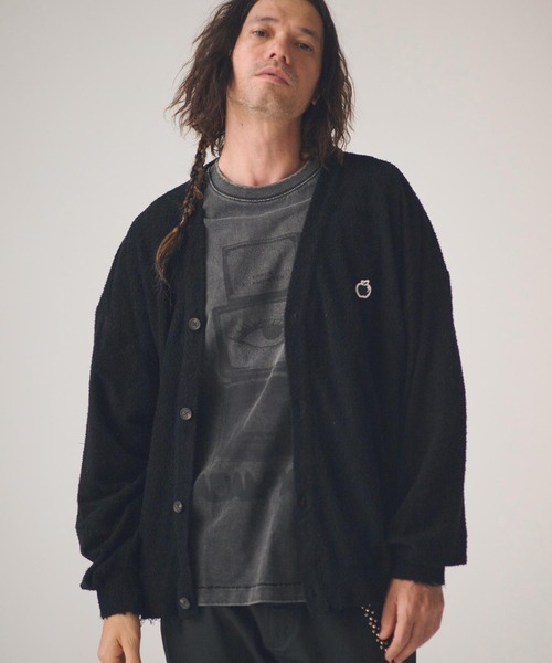 ADAM PATEK(アダムパテック)の「mcg3779-washed cotton pile raw-edge cardigan カーディガン(AP2614017)(カーディガン/ボレロ・メンズ・アイボリー/ブラック・2/1)」の9枚目の写真