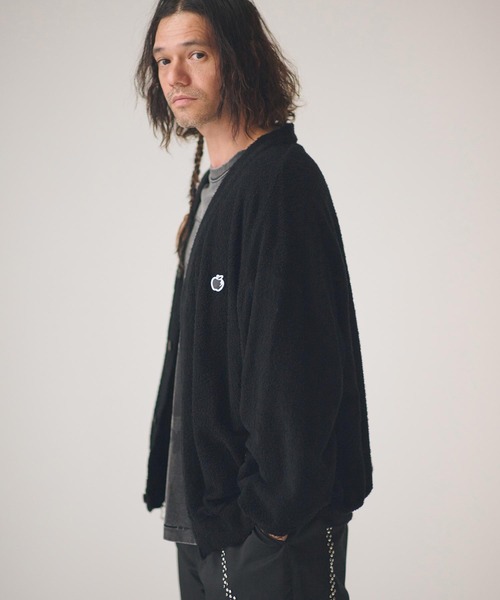 ADAM PATEK(アダムパテック)の「mcg3779-washed cotton pile raw-edge cardigan カーディガン(AP2614017)(カーディガン/ボレロ・メンズ・アイボリー/ブラック・2/1)」の10枚目の写真