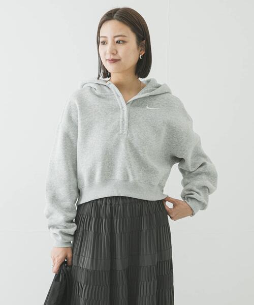 NIKE（ナイキ）の「NIKE　PHNX FLC OS CRP HNL（パーカー・レディース・ライトグレー/ブラウン/ブラック/ライトピンク/アイボリー・MEDIUM）」の16枚目の写真