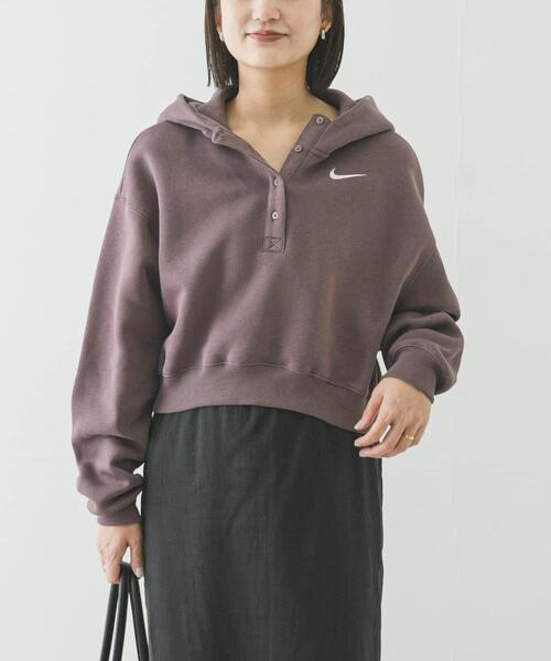 NIKE(ナイキ)の「NIKE PHNX FLC OS CRP HNL(パーカー・レディース・ライトグレー/ブラウン/ブラック/ライトピンク/アイボリー・MEDIUM)」の10枚目の写真