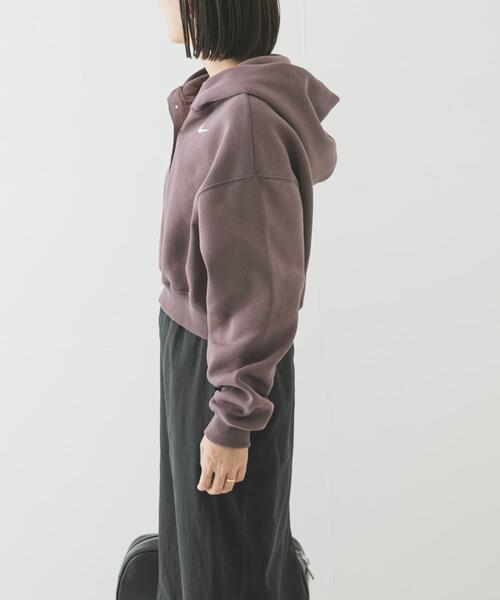 NIKE(ナイキ)の「NIKE PHNX FLC OS CRP HNL(パーカー・レディース・ライトグレー/ブラウン/ブラック/ライトピンク/アイボリー・MEDIUM)」の13枚目の写真