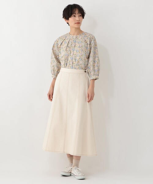 Afternoon Tea(アフタヌーンティー)の「タックブラウス/リバティプリント(シャツ/ブラウス・レディース・ベージュ/アイボリー・MEDIUM)」の10枚目の写真
