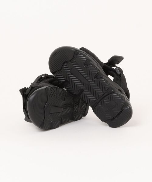 moz(モズ)の「【MOZ】キッズ スポーツサンダル(サンダル・キッズ・ブラック×レッド/ブラック/ネイビー・23.0cm/22.0cm/19.0cm/18.0cm/17.0cm/16.0cm/21.0cm/20.0cm)」の5枚目の写真