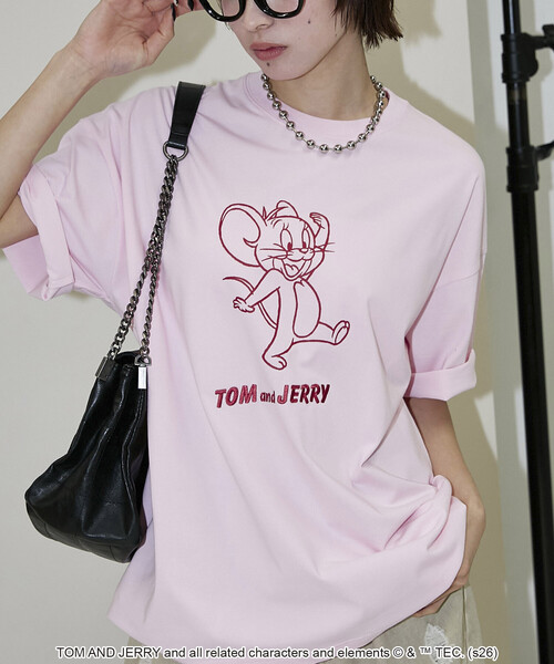 PUBLUX(パブリュクス)の「PUBLUX/パブリュクス <機能性素材>TOM&JERRY/トムとジェリー グラフィック Tシャツ 限定展開(Tシャツ/カットソー・メンズ・ブラック/ネイビー/チャコールグレー/ホワイト/ピンク・SMALL/MEDIUM/LARGE)」の5枚目の写真