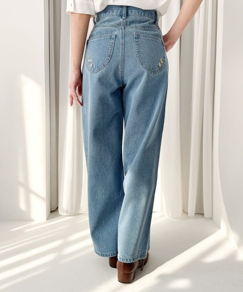 F i.n.t（フィント）の「ポケット小花刺繍デニムパンツ/fint フィント（デニムパンツ・レディース・ブルー/ライトブルー・0/1）」の7枚目の写真