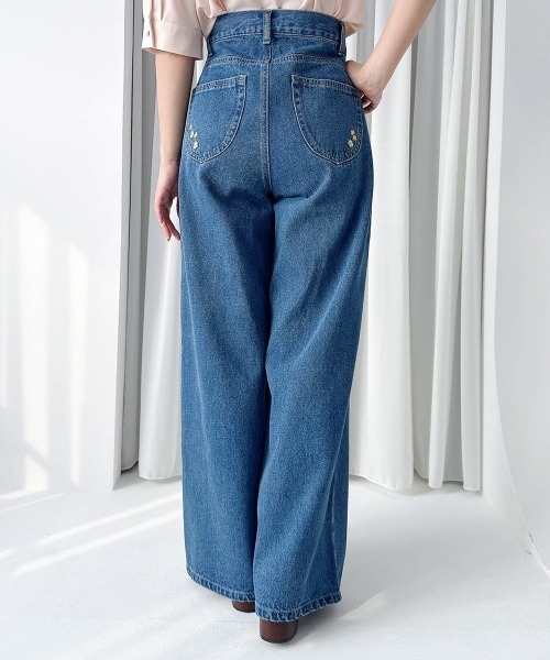 F i.n.t（フィント）の「ポケット小花刺繍デニムパンツ/fint フィント（デニムパンツ・レディース・ブルー/ライトブルー・0/1）」の10枚目の写真