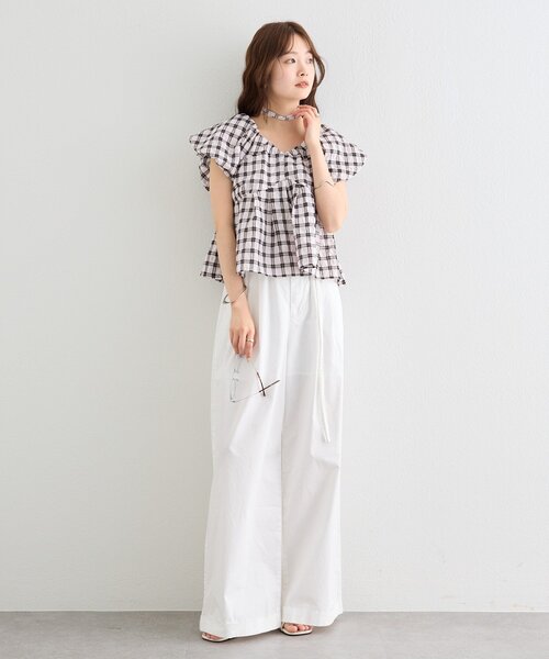 mystic(ミスティック)の「【タックデザイン/3サイズ展開】ワイドベルトタックパンツ(その他パンツ・レディース・ベージュ/オフホワイト/ブラック・1/2/0)」の15枚目の写真