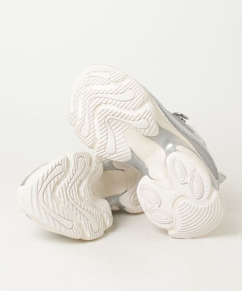 adidas(アディダス)の「オズヴィーナス / OZVENUZ W / アディダスオリジナルス adidas Originals / 厚底スニーカー(スニーカー・レディース・シルバー系その他/シルバー・25.0cm/24.5cm/22.5cm/24.0cm/23.5cm/23.0cm/26.0cm/22.0cm/27.5cm/26.5cm/28.0cm/27.0cm/25.5cm)」の13枚目の写真