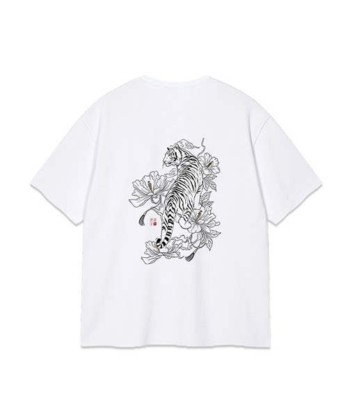 RANDOMOFF(ランダムオフ)の「NOBLE TIGER OVER FIT T-SHIRT (2color)(Tシャツ/カットソー・レディース・ブラック/ホワイト・SMALL/MEDIUM/LARGE/X-LARGE)」の2枚目の写真