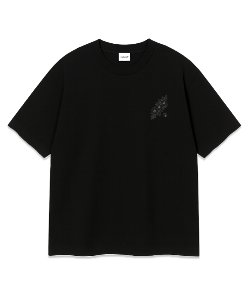 RANDOMOFF(ランダムオフ)の「NOBLE TIGER OVER FIT T-SHIRT (2color)(Tシャツ/カットソー・レディース・ブラック/ホワイト・SMALL/MEDIUM/LARGE/X-LARGE)」の4枚目の写真