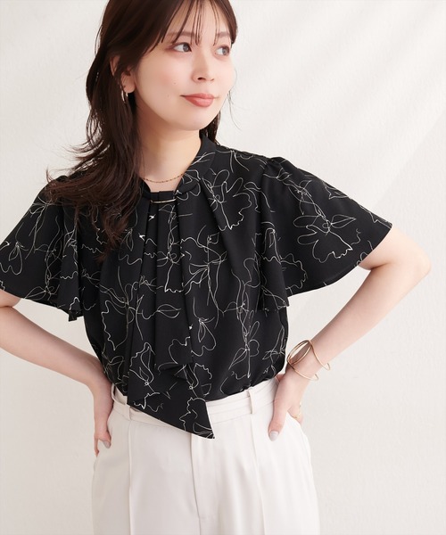 natural couture(ナチュラルクチュール)の「ゴールドバー付きボウタイブラウス(シャツ/ブラウス・レディース・その他2/その他1/ネイビー/ピンクベージュ/ブルー/グレー/オフホワイト/ドット・FREE)」の14枚目の写真