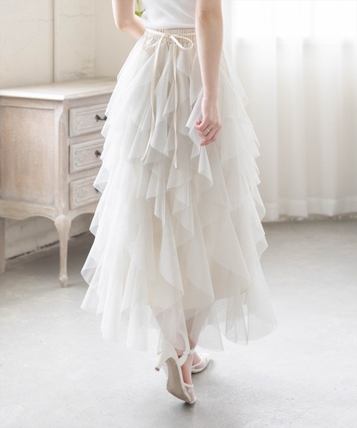 CLEAR BASIC（クリアベーシック）の「ラメチュールフリルロングスカート［骨格ウェーブ/ガーリー/フェミニン］（スカート・レディース・ブラック/グレー/アイボリー・F）」の11枚目の写真