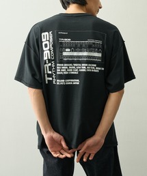 is-ness（イズネス）の「【is-ness/イズネス】TR-909 T-SHIRTS(ISNESS MUSIC×ROLAND)（Tシャツ/カットソー）」