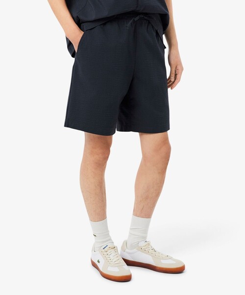 LACOSTE(ラコステ)の「シアサッカーショートパンツ(その他パンツ・メンズ・ブラック/オフホワイト・3/2/5/4)」の4枚目の写真