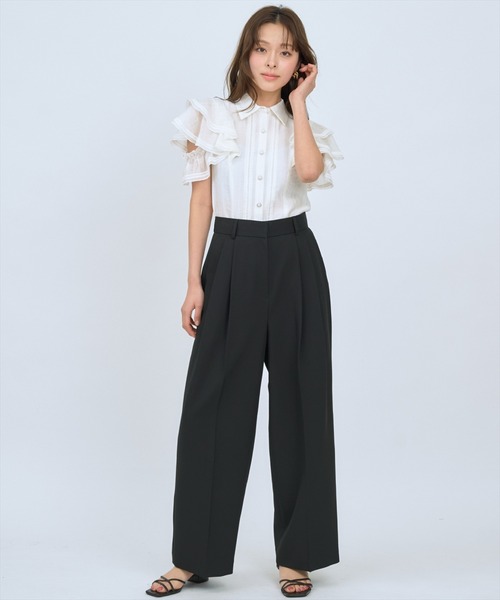 AND COUTURE（アンドクチュール）の「2タックワイドパンツ（その他パンツ・レディース・ブラック/ホワイト/キャメル・SMALL/MEDIUM）」の3枚目の写真