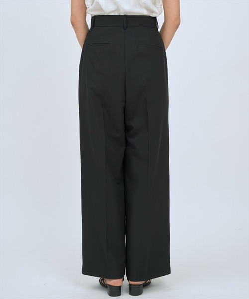 AND COUTURE（アンドクチュール）の「2タックワイドパンツ（その他パンツ・レディース・ブラック/ホワイト/キャメル・SMALL/MEDIUM）」の22枚目の写真