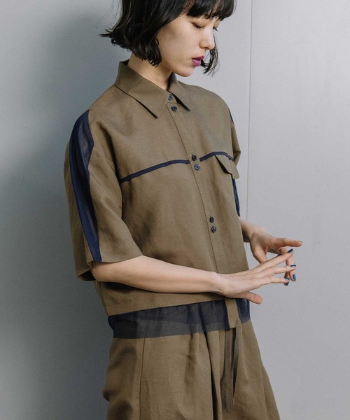MARECHAL TERRE(マルシャルテル)の「レイヤードデザインシャツ(シャツ/ブラウス・レディース・カーキ/グレイッシュベージュ/ブラック/アイボリー・MEDIUM)」の5枚目の写真