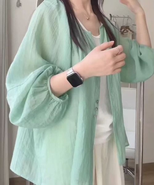mielu(ミエル)の「エアリーシアーシャツブラウス(シャツ/ブラウス・レディース・イエロー/ホワイト/グリーン/ブルー/パープル・MEDIUM/LARGE)」の6枚目の写真