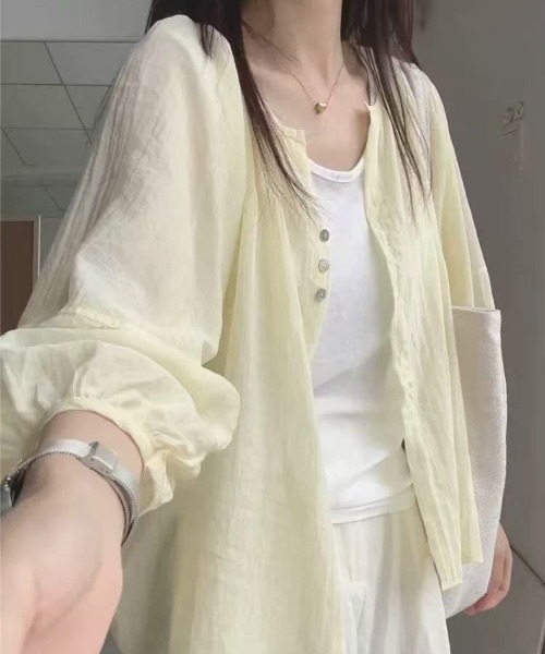 mielu(ミエル)の「エアリーシアーシャツブラウス(シャツ/ブラウス・レディース・イエロー/ホワイト/グリーン/ブルー/パープル・MEDIUM/LARGE)」の13枚目の写真