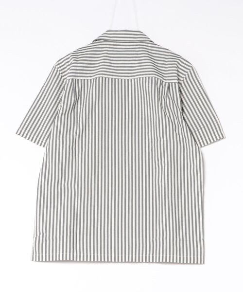 Carhartt（カーハート）の「Carhartt WIP/カーハートダブリューアイピー 半袖 シャツ ストライプ柄 ショートスリーブリーベルシャツ S/S Leavel Shirt I036203（シャツ/ブラウス・メンズ・ブルー/ブラック・S/M/L）」の3枚目の写真