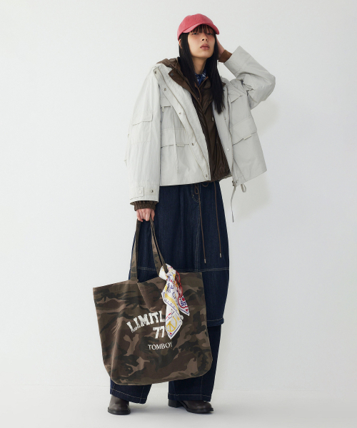 STUDIO TOMBOY（スタジオトムボーイ）の「カモフラージュパターングラフィックショルダーバッグ_カーキ 9176270982（ショルダーバッグ・メンズ・カーキ・OS）」の3枚目の写真