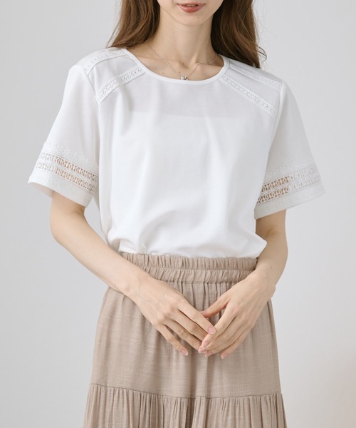 DAYRA(デイラ)の「レース テープ ライン 半袖 トップス(Tシャツ/カットソー・レディース・ホワイト/グレー・FREE)」の1枚目の写真