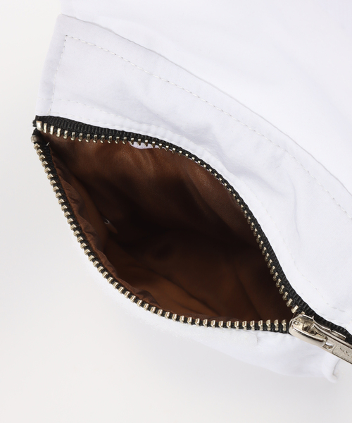 CITYSHOP(シティーショップ)の「COMING OF AGE TRAVEL SLING:ミニバッグ(クラッチバッグ・レディース・ホワイト・FREE)」の10枚目の写真