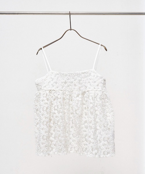 en CAnAF（エンカナフ）の「【華やかさをひとさじ】チュールフラワー刺繍キャミソールビスチェ（その他トップス・レディース・ブラック/オフホワイト・フリー）」の20枚目の写真
