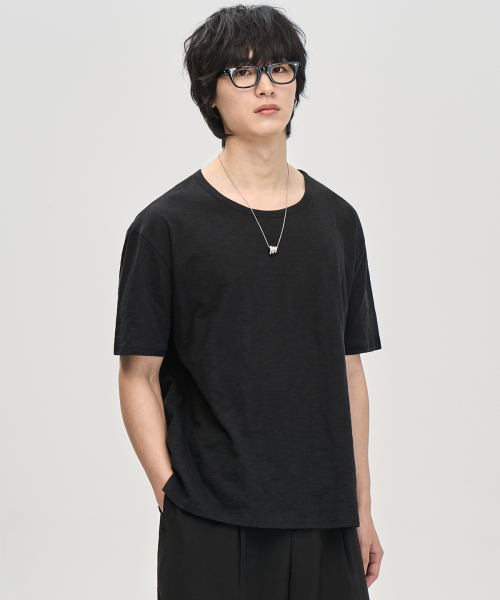 PRAIRIE(KR)(プレーリー)の「Uネックスラブ半袖Tシャツ (BLACK)(Tシャツ/カットソー・メンズ・ブラック・MEDIUM/LARGE)」の3枚目の写真
