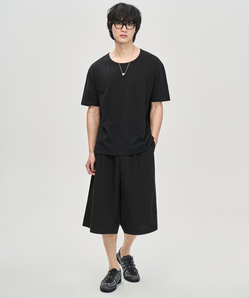 PRAIRIE(KR)(プレーリー)の「Uネックスラブ半袖Tシャツ (BLACK)(Tシャツ/カットソー・メンズ・ブラック・MEDIUM/LARGE)」の4枚目の写真