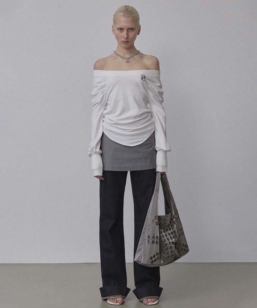 SCULPTOR（スカルプター）の「Stud Metallic Hobo Bag（ショルダーバッグ・レディース・ゴールド・FREE）」の2枚目の写真