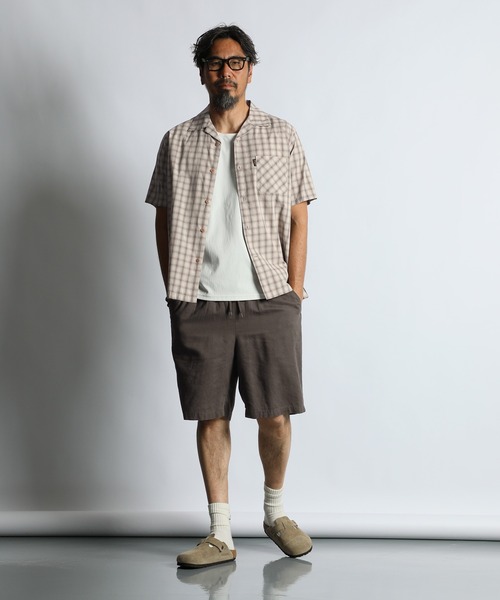 The DUFFER of ST.GEORGE(ザダファーオブセントジョージ)の「MINI OMBRE CHECK S/SL SHIRT:オンブレーミニチェック 半袖開襟シャツ / オープンカラー / 高密度ブロード / ボックスシルエット(シャツ/ブラウス・メンズ・ベージュ/ブラック・X-LARGE/LARGE/MEDIUM)」の6枚目の写真