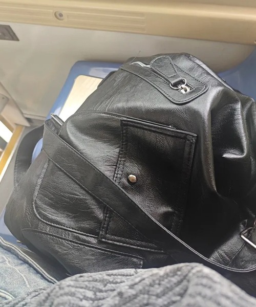WESTBOY(ウエストボーイ)の「Y2K ユニセックス エコレザー 2WAY ショルダーバッグ WO26W2BG13(ショルダーバッグ・メンズ・ブラック・FREE)」の7枚目の写真