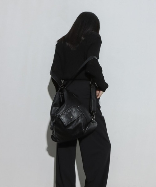 WESTBOY(ウエストボーイ)の「Y2K ユニセックス エコレザー 2WAY ショルダーバッグ WO26W2BG13(ショルダーバッグ・メンズ・ブラック・FREE)」の20枚目の写真