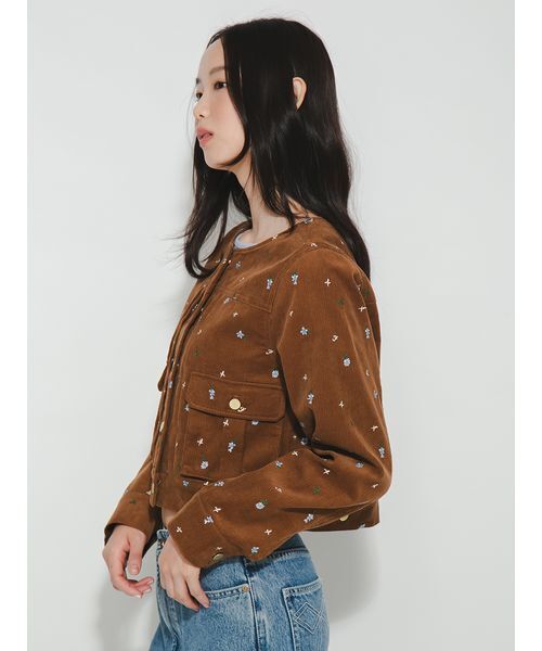 FURFUR(ファーファー)の「フラワー刺繍ノーカラージャケット(ノーカラージャケット・レディース・ブラック/キャメル/サックスブルー・F)」の19枚目の写真