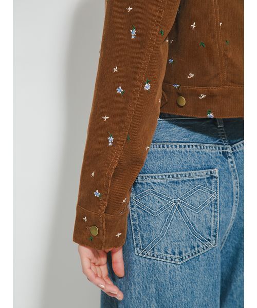 FURFUR(ファーファー)の「フラワー刺繍ノーカラージャケット(ノーカラージャケット・レディース・ブラック/キャメル/サックスブルー・F)」の22枚目の写真