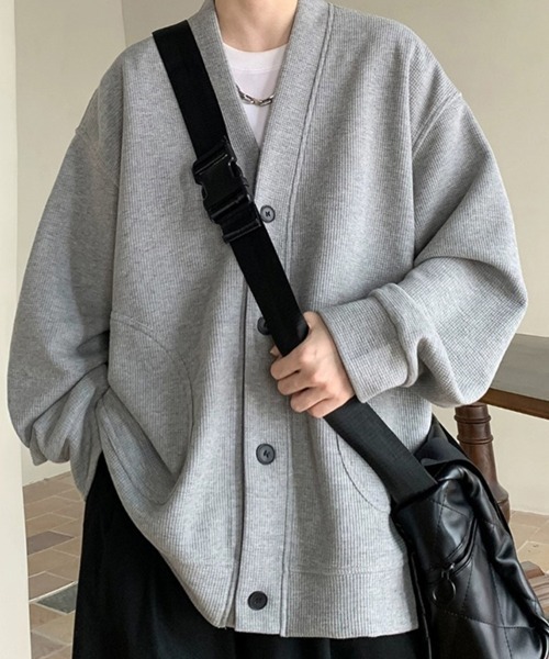 KELVIN(ケルヴァン)の「Volume Knit Cardigan ボリュームニットカーディガン(ニット/セーター・メンズ・グレー/ブラック・MEDIUM/LARGE)」の5枚目の写真