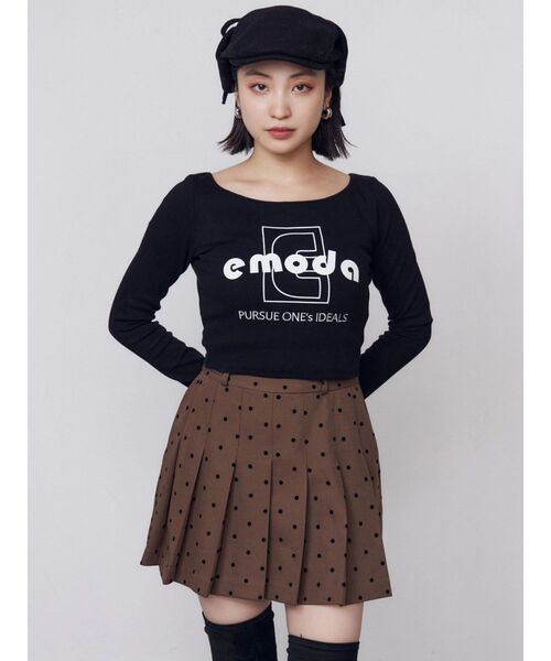 EMODA(エモダ)の「ヴィンテージライクプリーツスカート(スカート・レディース・ブラック/グレー/ベージュ・SMALL/MEDIUM)」の21枚目の写真