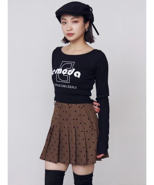 EMODA(エモダ)の「ヴィンテージライクプリーツスカート(スカート・レディース・ブラック/グレー/ベージュ・SMALL/MEDIUM)」の22枚目の写真
