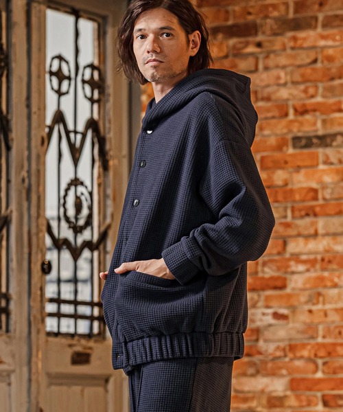 CAMBIO（カンビオ）の「mpa4204- Big Waffle Button Hoodie パーカー(CAM26AW-016)（パーカー・メンズ・ブラック/ネイビー/イエロー・S/M/L）」の10枚目の写真