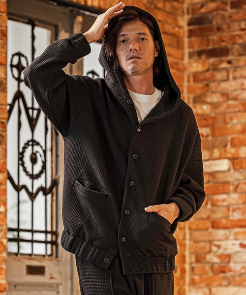 CAMBIO（カンビオ）の「mpa4204- Big Waffle Button Hoodie パーカー(CAM26AW-016)（パーカー・メンズ・ブラック/ネイビー/イエロー・S/M/L）」の15枚目の写真