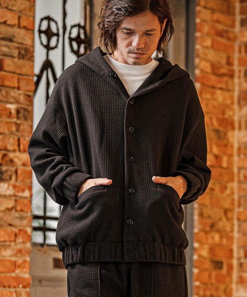 CAMBIO（カンビオ）の「mpa4204- Big Waffle Button Hoodie パーカー(CAM26AW-016)（パーカー・メンズ・ブラック/ネイビー/イエロー・S/M/L）」の16枚目の写真