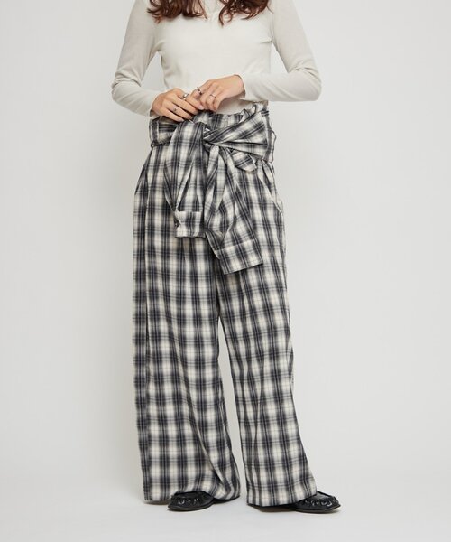 WILLOW(ウィロー)の「【willow】オンブレチェックオールインワン(サロペット/オーバーオール・レディース・ネイビー/アイボリー・ONE SIZE)」の3枚目の写真
