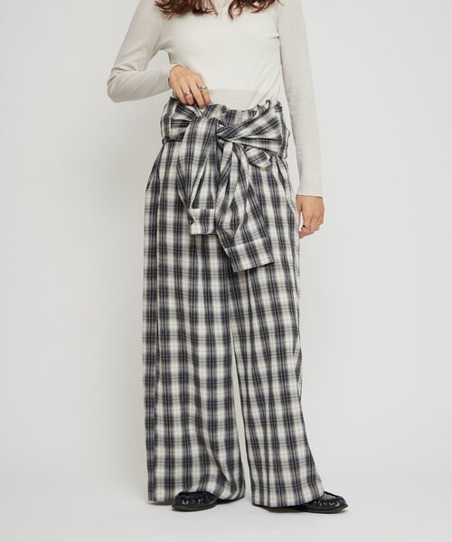 WILLOW(ウィロー)の「【willow】オンブレチェックオールインワン(サロペット/オーバーオール・レディース・ネイビー/アイボリー・ONE SIZE)」の4枚目の写真